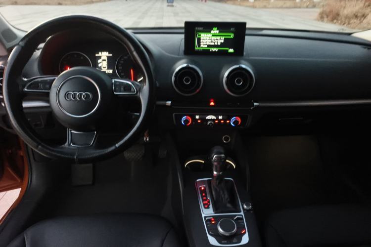 Used Audi A3 2016 Limousine 35 TFSI Style Edition Interior 3