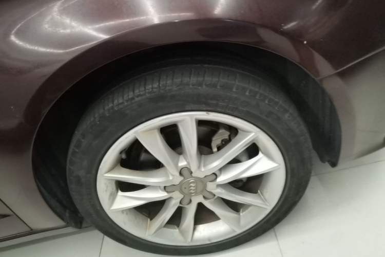 Used Audi A3 2016 Sportback 35 TFSI Style Edition Right Front Wheel Hub