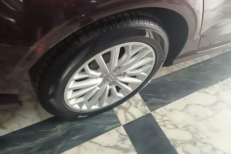 Used Audi A3 2016 Limousine 35 TFSI Ambition Edition Right Rear Wheel Hub