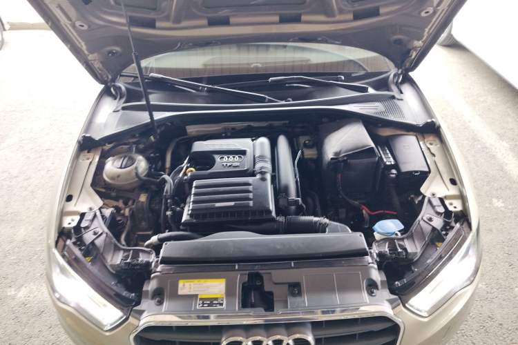 Used Audi A3 2016 Limousine 35 TFSI Prestige Edition Engine Bay