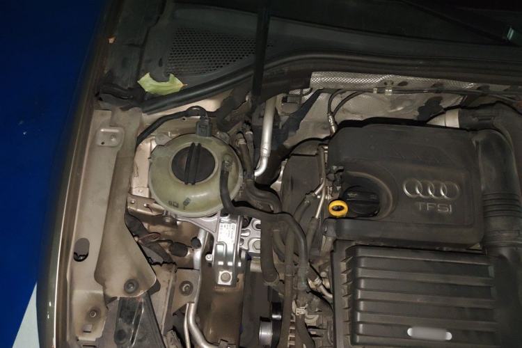 Used Audi A3 2016 Sportback 35 TFSI Ambition Engine Bay Right