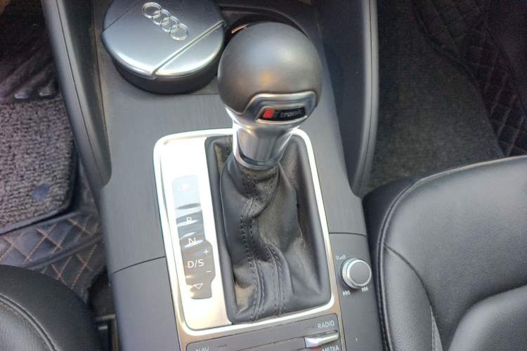 Used Audi A3 2016 Sportback 35 TFSI Style Edition Gear Lever