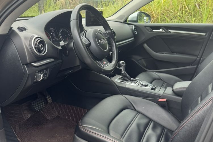 Used Audi A3 2016 Limousine 35 TFSI Ambition Edition Interior 2
