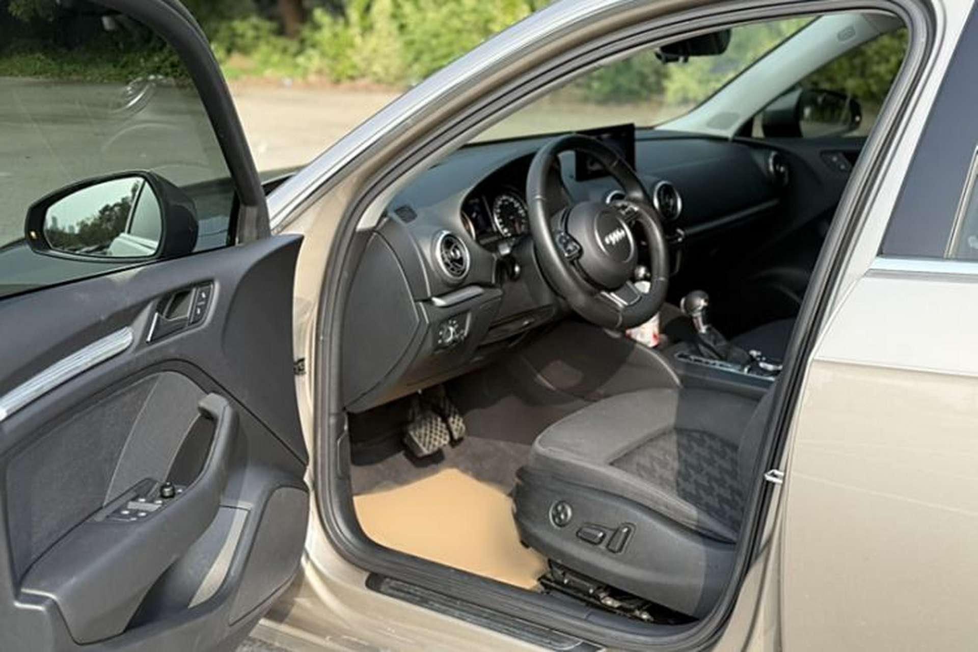 Used Audi A3 2016 Sportback 35 TFSI Ambition Interior 8