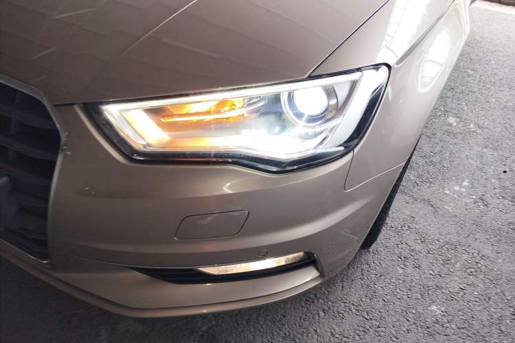 Used Audi A3 2016 Limousine 35 TFSI Prestige Edition Left Front Headlight