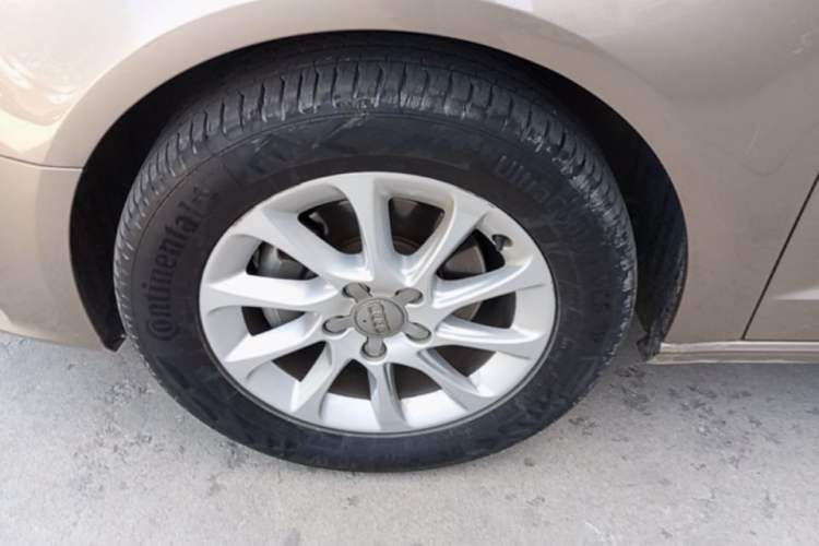 Used Audi A3 2016 Sportback 35 TFSI Ambition Left Front Wheel Hub