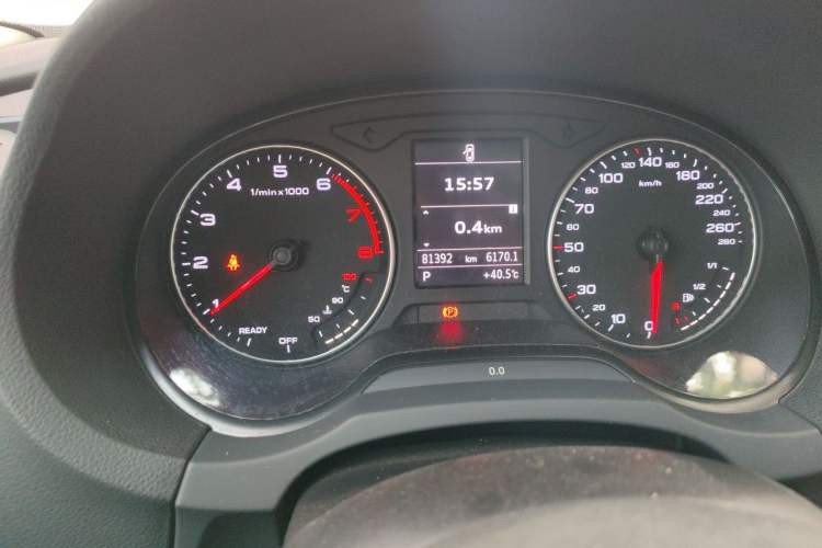 Used Audi A3 2016 Limousine 35 TFSI Style Edition Odometer Close Up