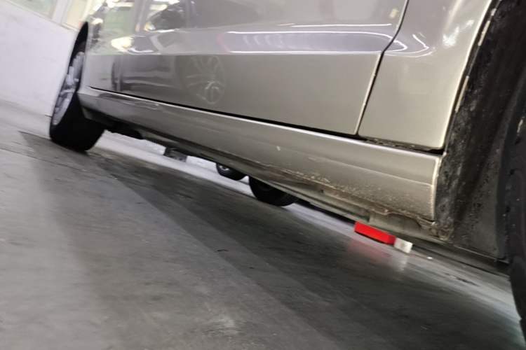 Used Audi A3 2016 Limousine 35 TFSI Prestige Edition Right Side Sill