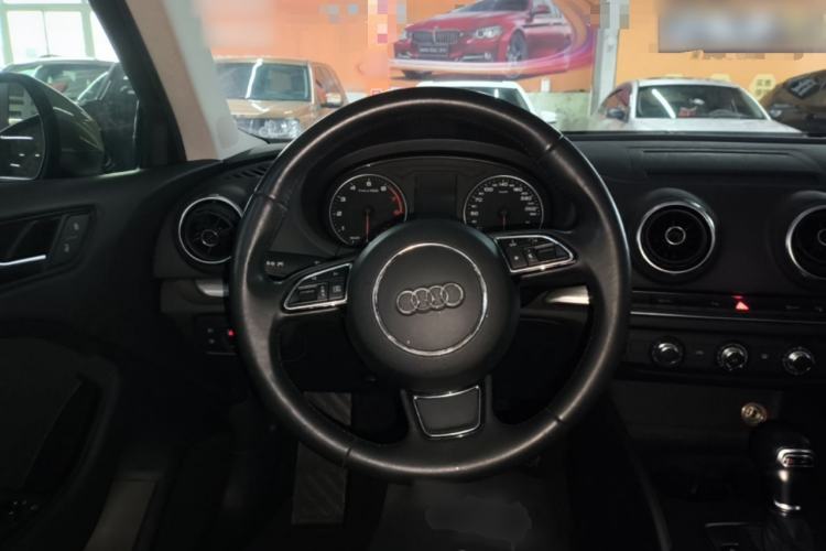 Used Audi A3 2016 Limousine 35 TFSI Prestige Edition Steering Wheel