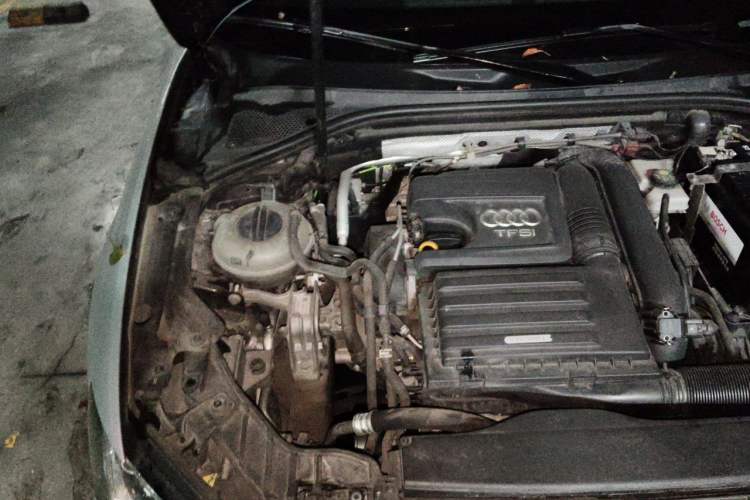 Used Audi A3 2016 Sportback 35 TFSI Ambition Engine Bay Right