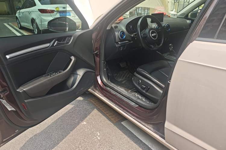 Used Audi A3 2016 Sportback 35 TFSI Ambition Driver Seat