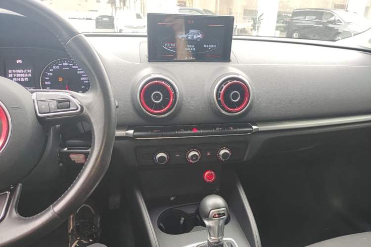 Used Audi A3 2016 Sportback 35 TFSI Ambition Audio And AC Panel