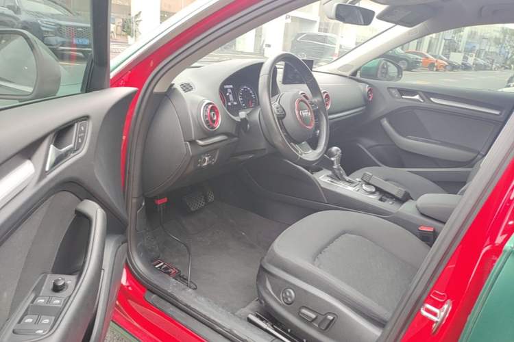 Used Audi A3 2016 Sportback 35 TFSI Ambition Driver Seat
