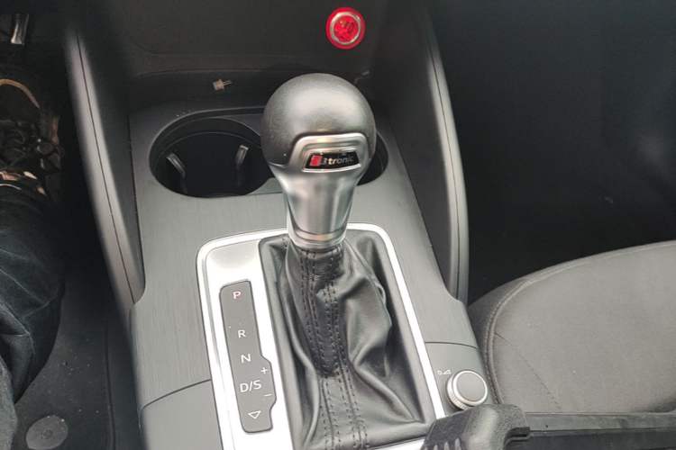 Used Audi A3 2016 Sportback 35 TFSI Ambition Gear Lever