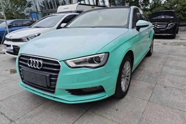 Ojetý Audi A3 2016 Limousine 35 TFSI Prestige Edition