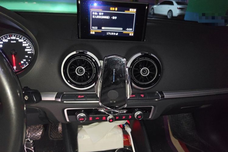 Used Audi A3 2016 Limousine 35 TFSI Style Edition Audio And AC Panel