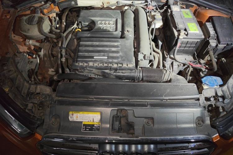 Used Audi A3 2016 Limousine 35 TFSI Style Edition Engine Bay