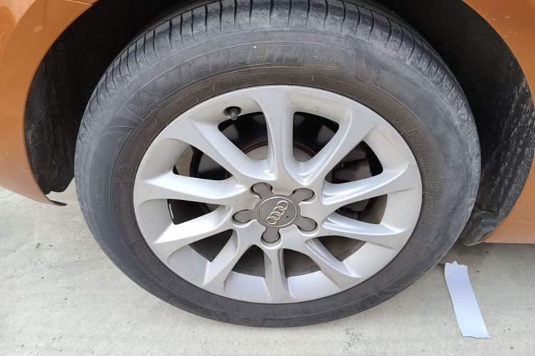 Used Audi A3 2016 Sportback 35 TFSI Ambition Right Rear Wheel Hub