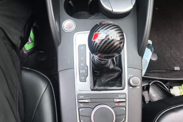 Used Audi A3 2016 Limousine 35 TFSI Prestige Edition Gear Lever