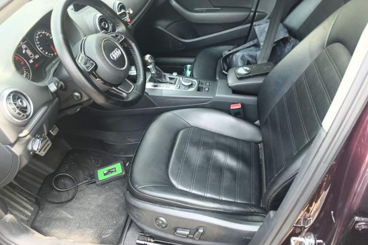 Used Audi A3 2016 Limousine 35 TFSI Prestige Edition Left Front Seat