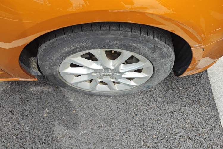 Used Audi A3 2016 Sportback 35 TFSI Ambition Right Front Wheel Hub