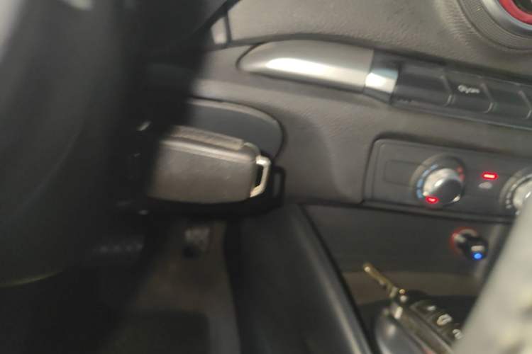 Used Audi A3 2016 Limousine 35 TFSI Ambition Edition Vehicle Key