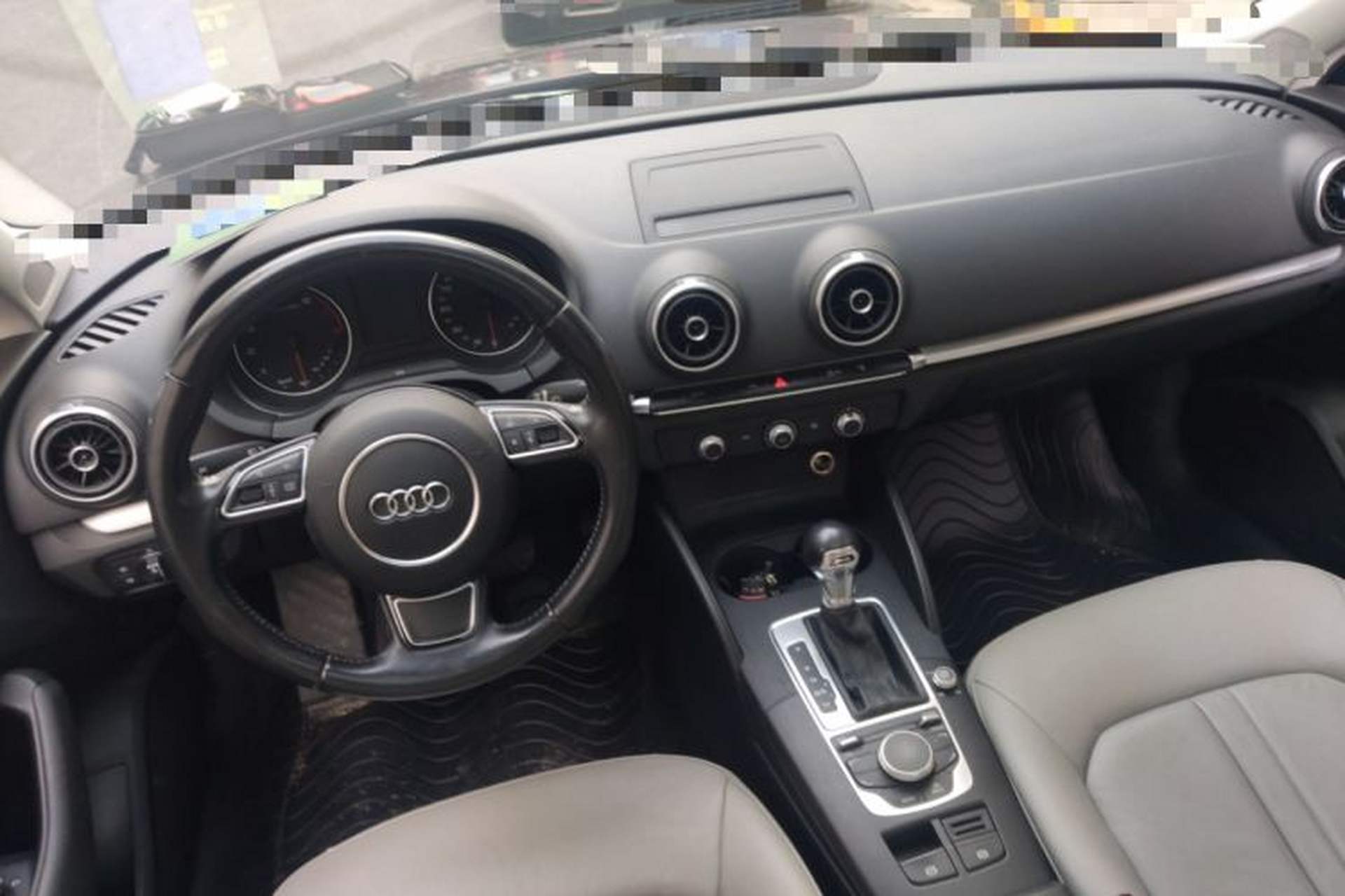 Used Audi A3 2016 Sportback 35 TFSI Ambition Center Console