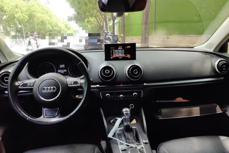Used Audi A3 2016 Sportback 35 TFSI Style Edition Center Console