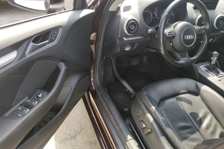Used Audi A3 2016 Sportback 35 TFSI Style Edition Driver Seat
