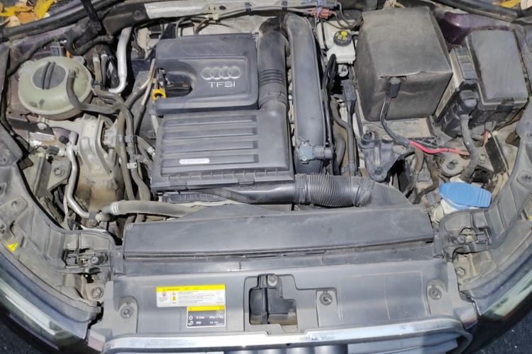 Used Audi A3 2016 Limousine 35 TFSI Style Edition Engine Bay
