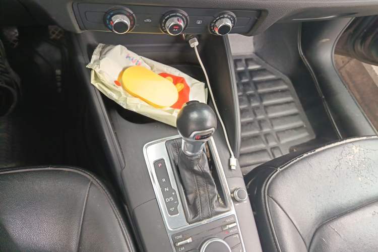 Used Audi A3 2016 Sportback 35 TFSI Ambition Gear Lever