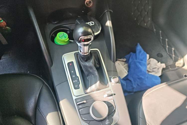 Used Audi A3 2016 Sportback 35 TFSI Style Edition Gear Lever