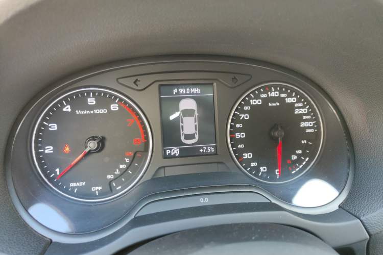 Used Audi A3 2016 Limousine 35 TFSI Prestige Edition Instrument Cluster