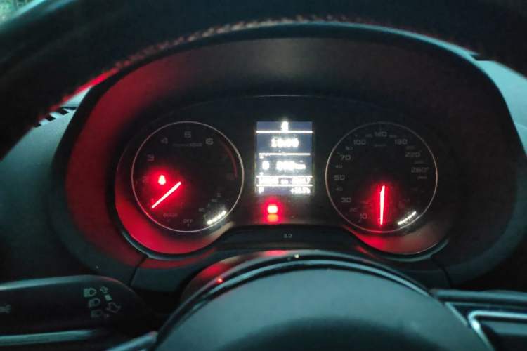 Used Audi A3 2016 Limousine 35 TFSI Style Edition Instrument Cluster