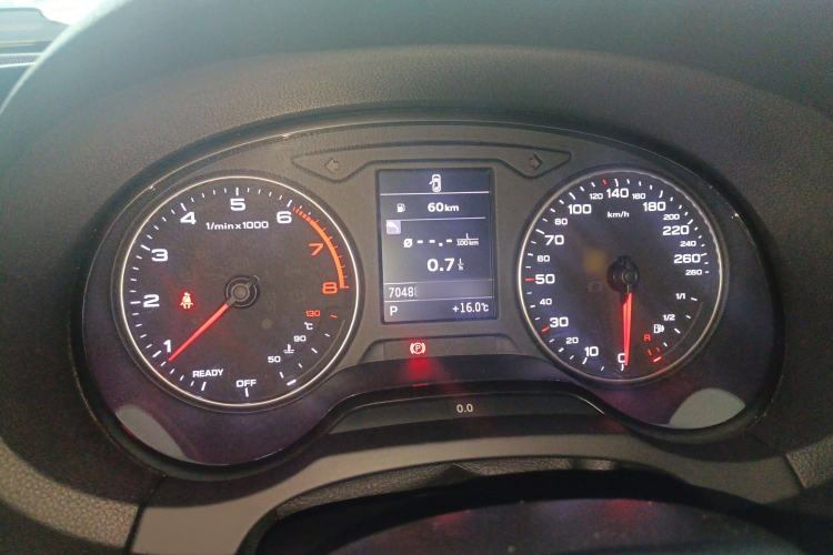 Used Audi A3 2016 Limousine 35 TFSI Ambition Edition Instrument Cluster