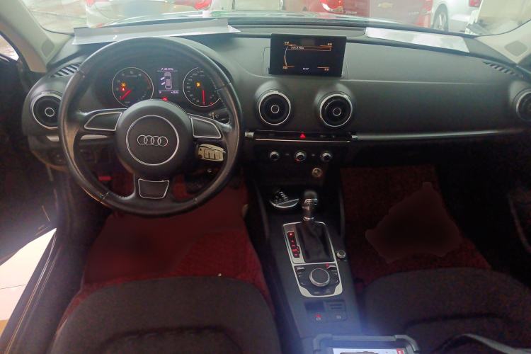 Used Audi A3 2016 Limousine 35 TFSI Ambition Edition Interior 2