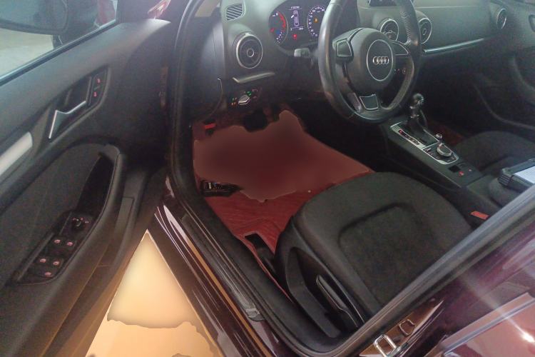 Used Audi A3 2016 Limousine 35 TFSI Ambition Edition Interior 3