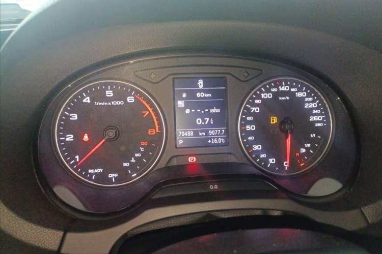 Used Audi A3 2016 Limousine 35 TFSI Ambition Edition Odometer Close Up