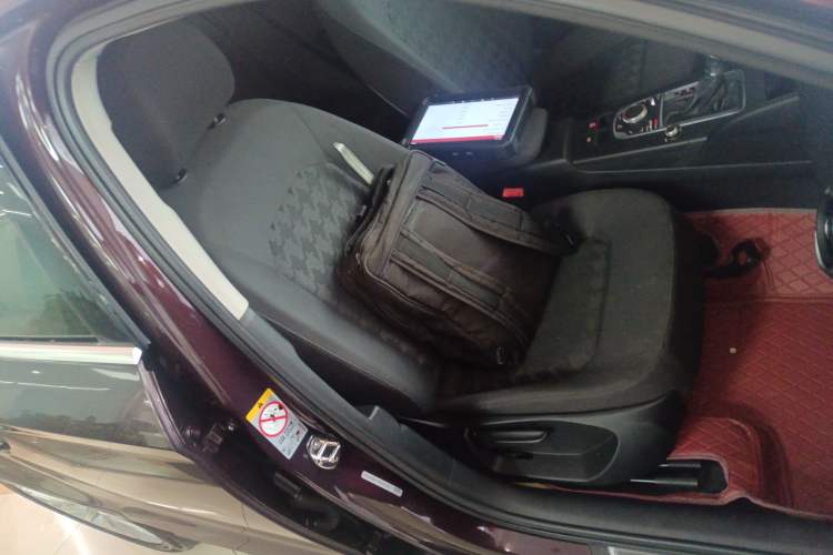 Used Audi A3 2016 Limousine 35 TFSI Ambition Edition Right Front Seat