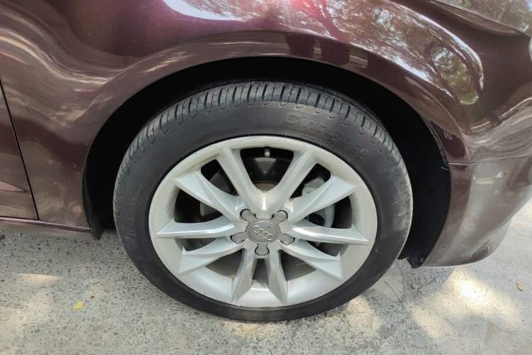 Used Audi A3 2016 Sportback 35 TFSI Style Edition Right Front Wheel Hub