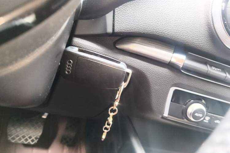 Used Audi A3 2016 Sportback 35 TFSI Style Edition Vehicle Key