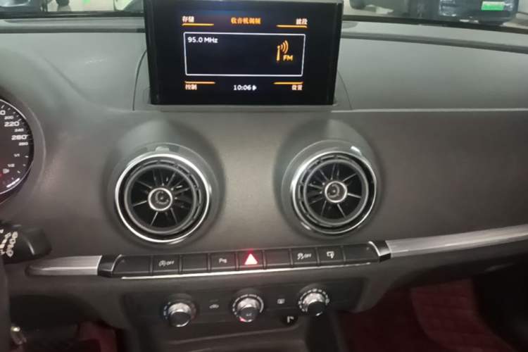 Used Audi A3 2016 Sportback 35 TFSI Ambition Audio And AC Panel