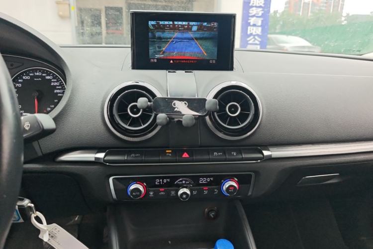 Used Audi A3 2016 Limousine 35 TFSI Style Edition Audio And AC Panel