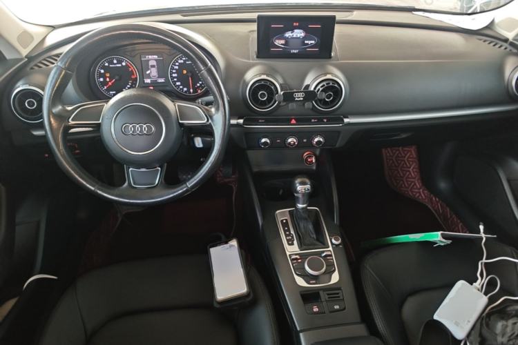 Used Audi A3 2016 Sportback 35 TFSI Ambition Edition Center Console