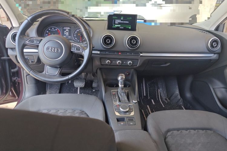 Used Audi A3 2016 Sportback 35 TFSI Ambition Center Console