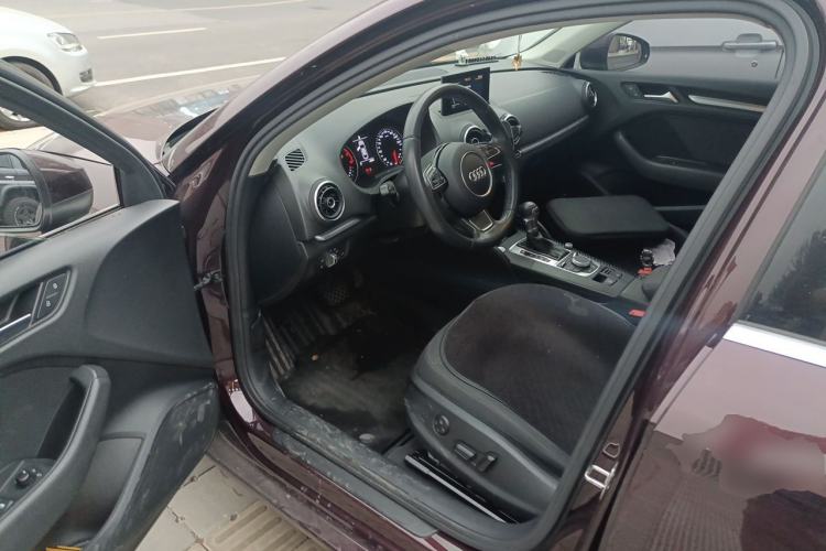 Used Audi A3 2016 Limousine 35 TFSI Prestige Edition Driver Seat