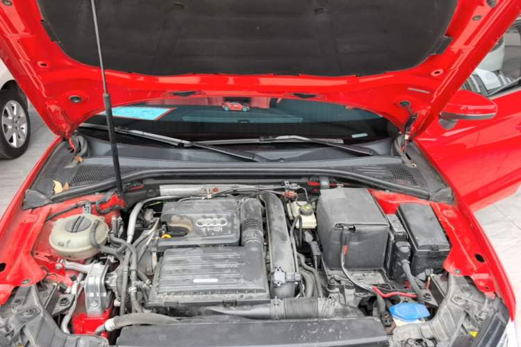 Used Audi A3 2016 Limousine 35 TFSI Prestige Edition Engine Bay