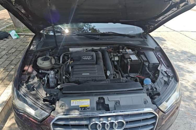 Used Audi A3 2016 Limousine 35 TFSI Ambition Edition Engine Bay