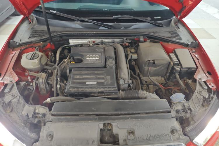 Used Audi A3 2016 Limousine 35 TFSI Style Edition Engine Bay