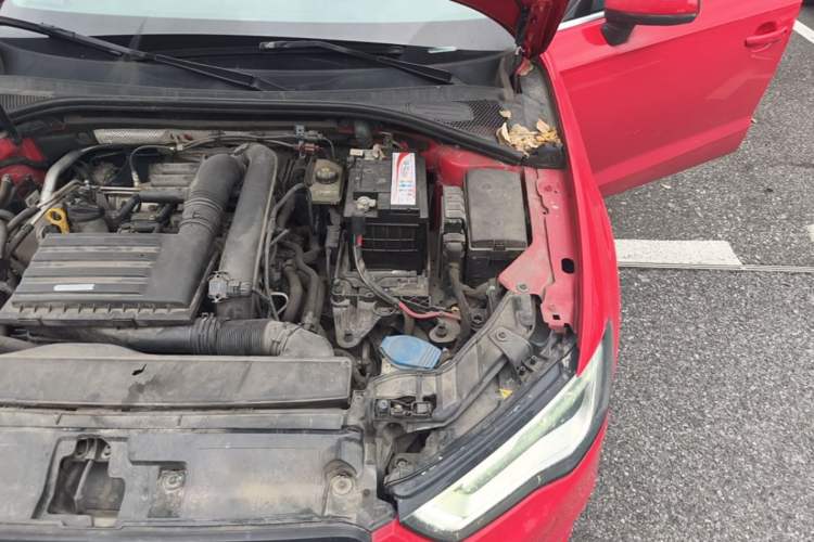 Used Audi A3 2016 Sportback 35 TFSI Ambition Engine Bay Left